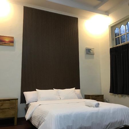 Sentosa Lodge Padang  Ngoại thất bức ảnh